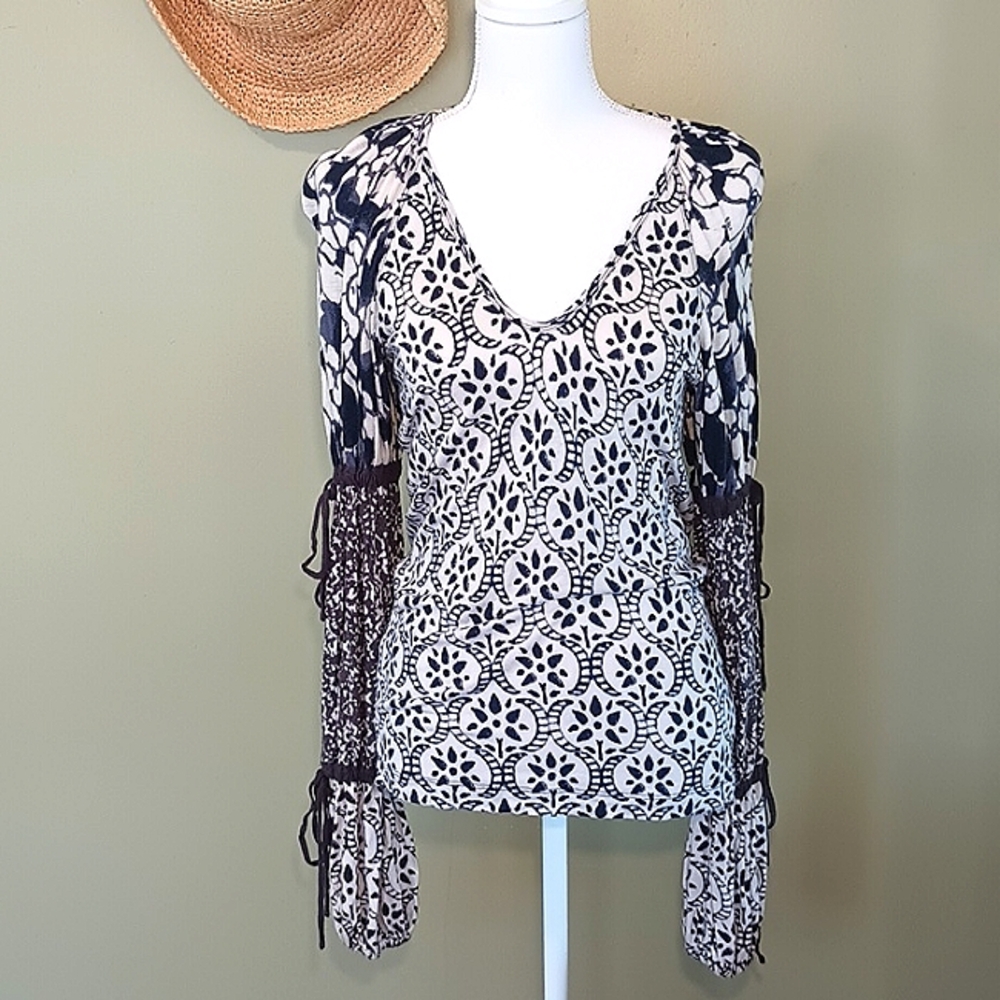 Free People Women's Blue & White Long Sleeve Top, Adjustable Sleeves, Size Small